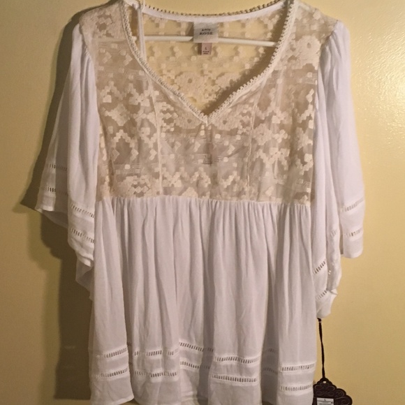 NWT woman's Knox Rose Lace Top Size Large - Picture 4 of 6